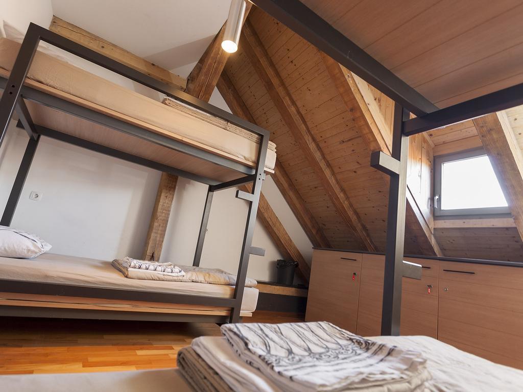 Hostel Situla Novo Mesto Extérieur photo